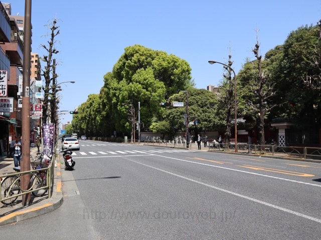 本郷３丁目交差点